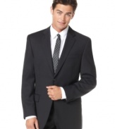 This stylish jacket puts the finishing touches on the perfect look for the office.