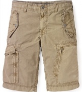 A reliable, sporty everyday short for all your outdoor activities, with plenty of pockets to carry your essentials.