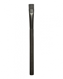 Designed with an angled shape, the Eye Liner Brush makes it easy to apply Eye shadow close to the lash line. Perfect for creating a dramatic smoky eye look Designed with an angled shape, the Eye Liner Brush makes it easy to apply Eye shadow close to the lash line. Perfect for creating a dramatic smoky eye look