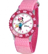 Help your kids stay on time with this fun Time Teacher watch from Disney. Featuring iconic character Minnie Mouse, the hour and minute hands are clearly labeled for easy reading.