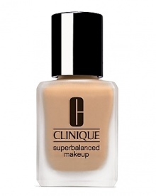 Provides moisture and absorbs oil when and where needed with adjustable coverage that is silky upon application. Oil-free formula provides natural skin finish. Provides moisture and absorbs oil when and where needed with adjustable coverage that is silky upon application. Oil-free formula provides natural skin finish.