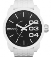Showcase fresh style with this larger-than-life unisex watch from Diesel.