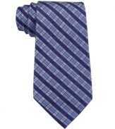 Check, please. This Calvin Klein tie finished off your look the right way.