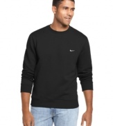 Casual sportswear from the experts. This crew-neck shirt from Nike is no-fuss style.