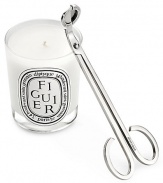 Prolong the life of your candle with diptyque's new wick trimmer made of stainless steel. Keeping the wick of your candle trimmed to ½ will ensure the optimal life of your candle. 