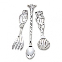 Everyone loves a safari theme! This delightfully designed silverplated set turns ordinary utensils into fun jungle animals. Includes Giraffe Fork, Cheetah Spoon and Alligator Knife. Everyone loves a safari theme! This delightfully designed silverplated set turns ordinary utensils into fun jungle animals. Includes Giraffe Fork, Cheetah Spoon and Alligator Knife.
