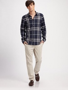Update your casual wardrobe with this new-look twill design, redefined with button-down belt loops and remarkable softness.Button-down belt loopsSide slash, back welt pocketsFront coin pocketInseam, about 32CottonMachine washImported Update your casual wardrobe with this new-look twill design, redefined with button-down belt loops and remarkable softness.Button-down belt loopsSide slash, back welt pocketsFront coin pocketInseam, about 32CottonMachine washImported