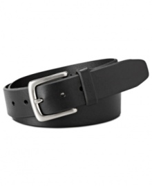 The matte finish on this leather belt from Fossil make it ideal for tying together your casual look.