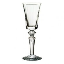 Full-leaded crystal, hand crafted wine glass. Full-leaded crystal, hand crafted wine glass.