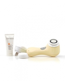 Developed by the lead inventor of the Sonicare® toothbrush, Clarisonic® Mia® is professional-caliber sonic skin care for cleansing wherever your lifestyle takes you. Mia cleanses so well that products absorb better, pores appear smaller, and skin feels softer and smoother. As little as one minute a day, for the best skin of your life. Developed by the lead inventor of the Sonicare® toothbrush, Clarisonic® Mia® is professional-caliber sonic skin care for cleansing wherever your lifestyle takes you. Mia cleanses so well that products absorb better, pores appear smaller, and skin feels softer and smoother. As little as one minute a day, for the best skin of your life.