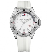 Get moving with this bright and energetic watch by Tommy Hilfiger. White ribbed silicone strap and round silver tone mixed metal case. White dial features applied stick indices, date window at four o'clock, luminous hands and logo at twelve o'clock. Quartz movement. Water resistant to 30 meters. Ten-year limited warranty.