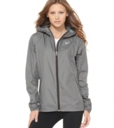 This lightweight jacket from Nike is the perfect topper for your springtime workout. Mesh vents under the arms provide ventilation, while the easy silhouette is perfect for layering!