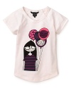 Up and away with this Little Marc Jacobs tee flaunting a wide-eyed girl with balloons graphic and hip hi/lo hem.