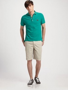 You'll be ready for the weekend in this comfortable, easy-going cotton twill short.Button-down belt loopsSide slash pocketsFront and back welt pocketsInseam, about 9CottonMachine washImported You'll be ready for the weekend in this comfortable, easy-going cotton twill short.Button-down belt loopsSide slash pocketsFront and back welt pocketsInseam, about 9CottonMachine washImported