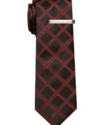 Be a little more rad in plaid. This skinny tie from Alfani RED really makes an outfit.