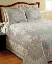 Refresh your room in timeless style with this Buckingham bedspread, featuring lovely floral and medallion designs in woven cotton jacquard. Choose from four classic colors.