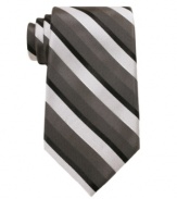 A clean classic stripe gives this Perry Ellis tie instant presence in your wardrobe.