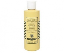 Glossy, healthy-looking hair in tip-top condition. A shampoo that caters to all the needs of every type of hair. Shampoo with botanical extracts is a very mild formula which cleanses hair without disturbing its natural balance: - It helps boost volume, body and shine - It contains essential oil of Rosemary to purify the scalp and leave hair pleasantly scented  - Its ultra-gentle formula helps to protect hair and can be used as often as necessary, even by children.
