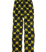 Support your favorite team even as you dream with these super-soft printed NCAA pajama pants from College Concepts.