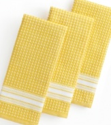 Throw in this towel & simplify the way your kitchen works. Made from a 100% cotton waffle weave, this stylish set adds a dash of color and a dose of versatility. Highly absorbent and durable, each towel is on the ready to tackle spills, messes and whatever comes the way of your busy kitchen!