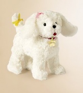 Frenchy, Fancy Nancy's little white dog, wants to take a walk to your house. This charming 6 plush pooch has black eyes, a cute red tongue, a satin collar, a nametag and decorative bows.6 plush puppyRecommended for ages 3 and upWipe with damp clothImported