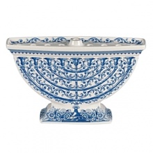 Spode's craftsmen have been designing and manufacturing some of the finest ceramics for over 200 years. Blue Room Judaica is a special collection based on Spode's classic Blue Room theme which celebrates heritage and ancient traditions. Spode's craftsmen have been designing and manufacturing some of the finest ceramics for over 200 years. Blue Room Judaica is a special collection based on Spode's classic Blue Room theme which celebrates heritage and ancient traditions.