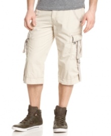 Easy-wear cargos from Guess set your warm-weather wardrobe to casual, instantly. Easy-wear cargos from Guess set your warm-weather wardrobe to casual, instantly.