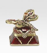 Carefully placed Swarovski crystals lend an opulent, heirloom-quality touch to a charming keepsake box handcrafted in brass ox-plated pewter. Swarovski crystal detailWipe clean2¼W X 1¼H X 2DHandmade in USA