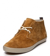 A modern chukka in soft suede, crafted for a lean profile, smooth lines and a comfy rubber sole.