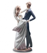 Commemorate a special anniversary with the I Love You Truly figurine. A beautiful couple leads their guests to the dance floor in exquisite Lladro porcelain.