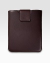 This sleek, stylish leather case has a snap tab and chamois-cloth lining to secure and protect your first- or second-generation iPad.Hand-crafted leatherFits first- and second-generation iPads8½W X 10HMade in USA