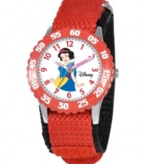 Who's the fairest of them all? Help your kids stay on time with this fun Time Teacher watch from Disney. Featuring Disney princess Snow White, the hour and minute hands are clearly labeled for easy reading.