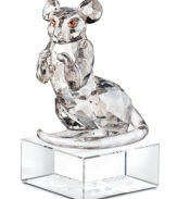 An unlikely symbol of intelligence, charm and prosperity, the rat is beautifully captured in smooth and faceted Swarovski crystal. Base is engraved with the name of the zodiac in English and Chinese seal script.