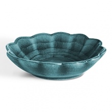 Uniquely crafted to seamlessly join modern design with functionality, this ceramic oyster bowl from Mateus is casually chic. Uniquely crafted to seamlessly join modern design with functionality, this ceramic oyster bowl from Mateus is casually chic.
