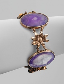 Three beautifully banded agate quartz stones set in bronze accented with pretty, signature, floral links. Agate quartzBronzeLength, about 7½Toggle closureMade in USA Three beautifully banded agate quartz stones set in bronze accented with pretty, signature, floral links. Agate quartzBronzeLength, about 7½Toggle closureMade in USA