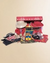 Indulge his imagination with this chock-full-of-fantasy treasure trove. Includes 4 hats, 3 vests, 2 bandanas, a cape, a mask, an eye patch, binoculars, a sheriff's badge, and more.Suitable for ages 3 and upImported