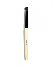 The tapered end of Bobbi Brown's brush is designed for smudging to create a modern, soft, smoky eye. The tapered end of Bobbi Brown's brush is designed for smudging to create a modern, soft, smoky eye.