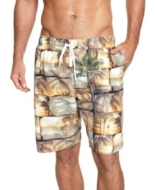 A classic beach style with a breezy print that's the perfect short for sunny vacation beach days. A classic beach style with a breezy print that's the perfect short for sunny vacation beach days.