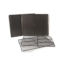 This professional quality Calphalon cookie sheet and cooling rack set offers even heating and cooling across the entire surface for uniform baking of your entire batch. The nonstick surface guarantees that even thin, delicate cookies will slide off the sheet easily. Two cooling racks allow you bake batch after batch, quickly and efficiently.