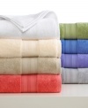 Super soft and quick to dry, Charter Club's Soft Choice washcloth brings easy comfort to bath time in pure cotton. Choose from eight bright, versatile shades.