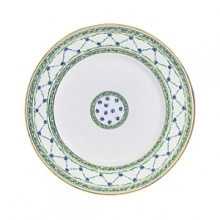 The delicate detail on this Allee Royale Dinnerware makes a classic yet eye-catching addition to your tabletop.