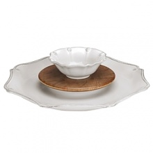 Whether elegant or casual, sophisticated or modern, Juliska Berry & Thread white 3-pc host set will suit whatever your setting and look great on your table. Whether elegant or casual, sophisticated or modern, Juliska Berry & Thread white 3-pc host set will suit whatever your setting and look great on your table.