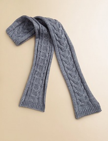 Versatile scarf in a cold-conquering wool blend with timeless cable-knit construction and ribbed trim. Merino wool/polyester/acrylicHand washImported