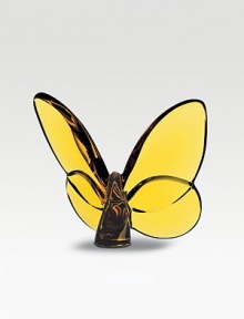 A lovely butterfly paperweight in lead crystal with Baccarat signature. 3 X 2½ Hand wash Made in France 