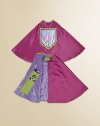 Dress up play was never so fun or so easy - just grab this shiny satin cape and become a pretty princess in seconds. Grip tape closure 4 secret inside pockets for stashing your own princess treasures Clear back pocket displays insignia (3 included) or your own artwork Polyester; hand wash Imported Fits most children 3+ up