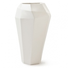 Chic geometry. Inspired by DIANE von FURSTENBERG's iconic Powerstone shape, this vase, featuring strong lines and angles, is graphic and bold. Chic geometry. Inspired by DIANE von FURSTENBERG's iconic Powerstone shape, this vase, featuring strong lines and angles, is graphic and bold.