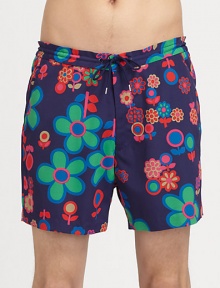 Bold floral print in quick-drying nylon trunks with easy drawstring waist for endless style and comfort.Drawstring tie waistSide slash pocketsInseam, about 4PolyamideMachine washImported Bold floral print in quick-drying nylon trunks with easy drawstring waist for endless style and comfort.Drawstring tie waistSide slash pocketsInseam, about 4PolyamideMachine washImported