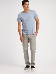 Stretch-cotton in an easy-fitting relaxed tapered fit.Front slash, back welt pocketsInseam, about 33CottonDry cleanImported