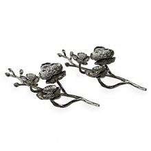 The Black Orchid Collection takes its inspiration from the intricacies of form and texture found in foliage from around the world. By interpreting plant forms in cast metal, Aram presents work which is evocative of a natural environment transformed and redefined. The Black Orchid Collection takes its inspiration from the intricacies of form and texture found in foliage from around the world. By interpreting plant forms in cast metal, Aram presents work which is evocative of a natural environment transformed and redefined.