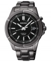 Energize your look with this powered-by-motion Kinetic watch from Seiko.